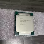 1x Intel Xeon E5-2630 v3 LGA 2011/Socket R-3 2.4GHz Server CPU SR206