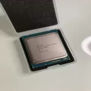 Intel Xeon E5-1620 V2 3.7GHz 4-Core 10MB LGA2011 Server Processor CPU SR1AR 130W