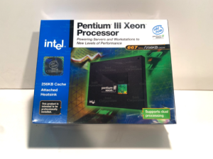 Brand New Sealed Vintage collectible Intel Pentium III Xeon Processor