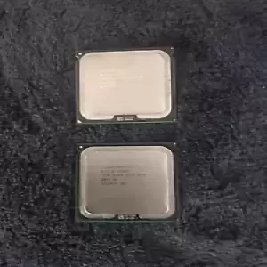Pair Intel Xeon 5150 2.667GHz 2 Core Processors