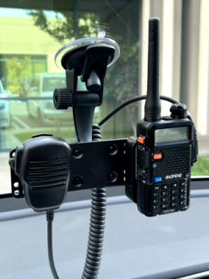 Car Suction Cup Mount BaoFeng UV5R BF-F8HP Includes Speaker Mic and Holder