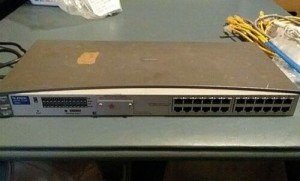 HP ProCurve 100-FX Transceiver Port 24 Networking 17.5 x 8 x 2" with Cables