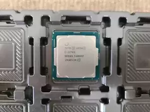 Intel Xeon E-2174G 4Core 3.80GHz SR3WN CPU Processor