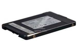 IBM 04X4432 Lenovo 256GB MLC 3Gbps SATA 2.5" SSD Internal
