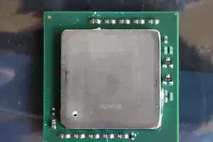 INTEL SL6GD XEON CPU 2.4GHZ