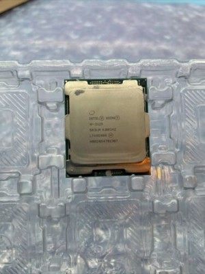 Intel Xeon W-2125 Quad-Core 4.0GHz SR3LM Processor