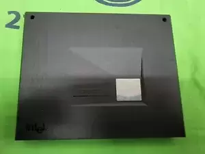 Dell PE6450 Intel  Xeon PIII 700Mhz-1MB S2 CPU SL49P 2.8v 100 Cache 52XFR 17615
