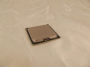 Intel Xeon E5240 3.0GHz 6MB 1333MHz SLAND LGA771 CPU Processor C-3