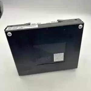 Intel XEON Pentium III P3 550mhz CPU w/Heat Sink SL3CE /100 FSB / 1M Cache D8530