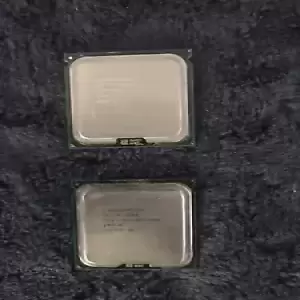Pair Intel Xeon 5150 2.667GHz 2 Core Processors