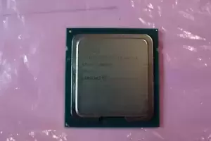 Intel Xeon E5-2403 V2  1.8GHZ SR1AL LGA1356  Processor