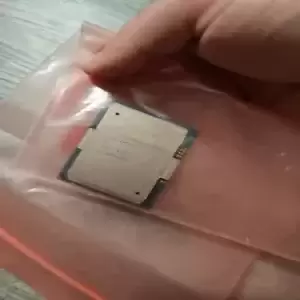 intel xeon e7-8880v3