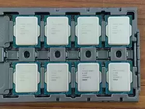 Intel Xeon E-2488 Processors 8 Core 16 thread 3.2 GHz 95W LGA1700 Server CPU
