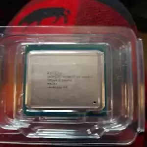 Intel Xeon E5-2620 V2 - 2.1 GHz Hexa-Core (SR1AN) Processor