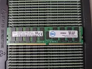 SK Hynix 64 GB DDR4-2400 PC4-19200T-L HMAA8GL7AMR4N-UH 4Rx4 1.2 V Server RAM