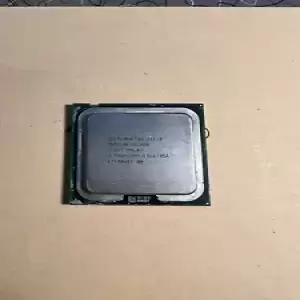 Intel Xeon X3220 SLACT 2.4GHz 1066 MHz Quad-Core 8MB LGA775 Socket CPU Processor