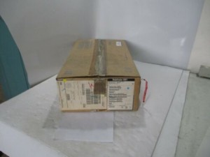 IBM BLADE CENTER  HS21 8853-GNG 46M0600 w/ X2 26K5779 SAS & X2 Intel Xeon L5408