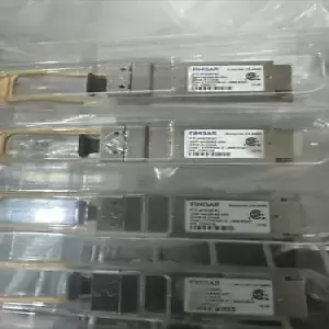 Finisar FTL410QE4C QSFP-40GBASE-SR4 40GBASE Optical Transceiver Module