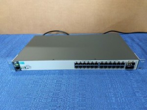 HP J9776A 2530-24G 24-Port Switch w/ J4858C-CDW Transceiver