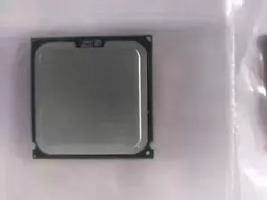 One Intel Xeon CPU Processor X5365 3.00GHz, 8M 1333MHz SLAED