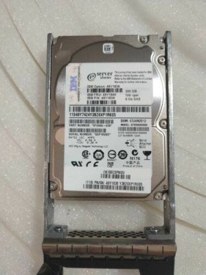 49Y1840 49Y1836 49Y1839 IBM 300GB 10K 6G 64MB 2.5in SAS Hard Drive